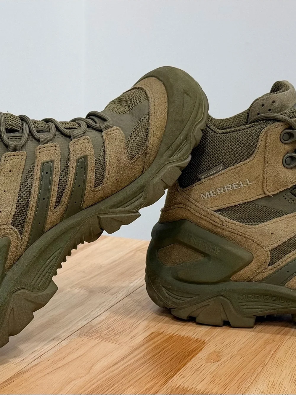 Merrell Men's Hiking Shoes in Olive and Tan